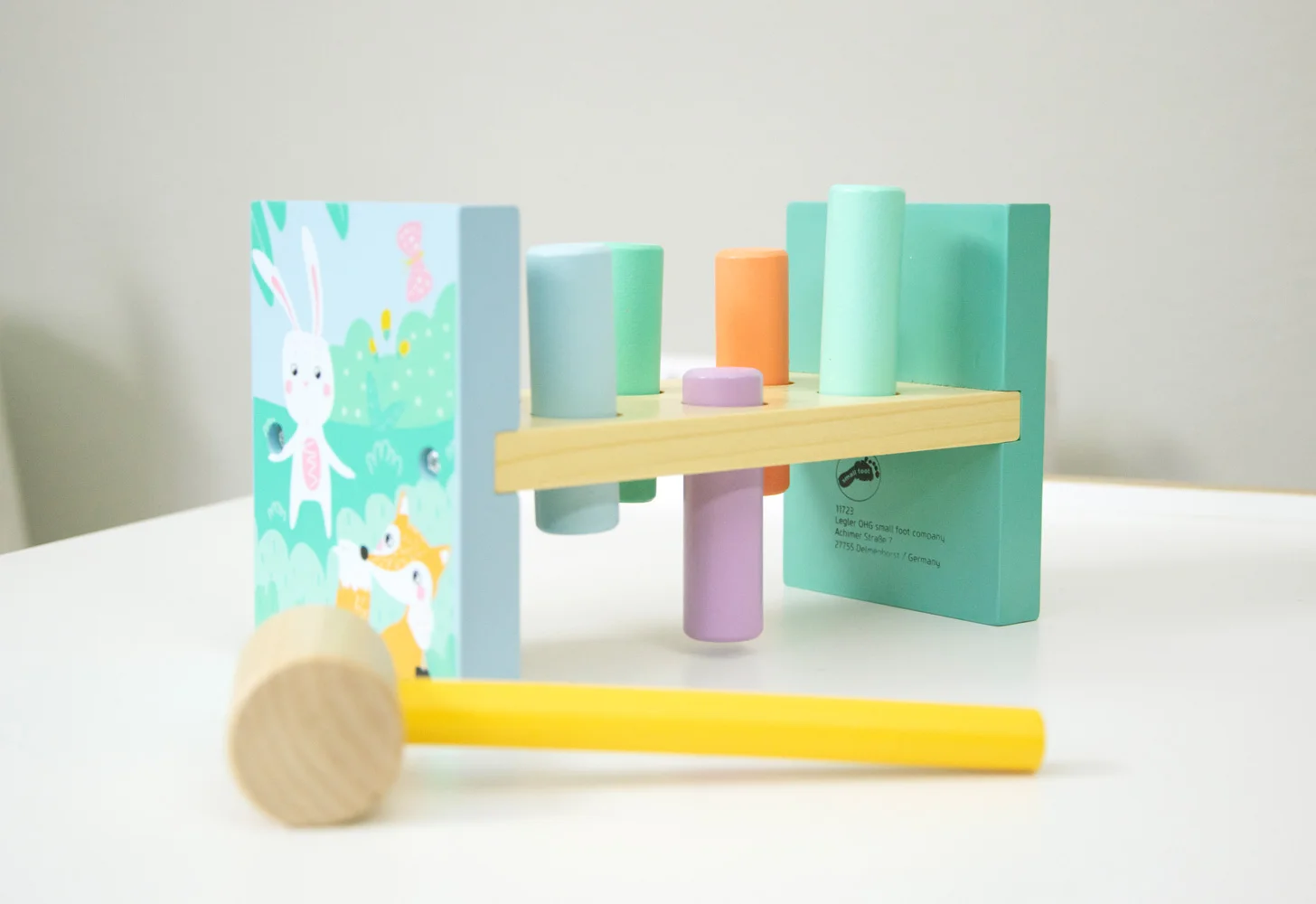 Banco y Martillo Color Pastel Small Foot®